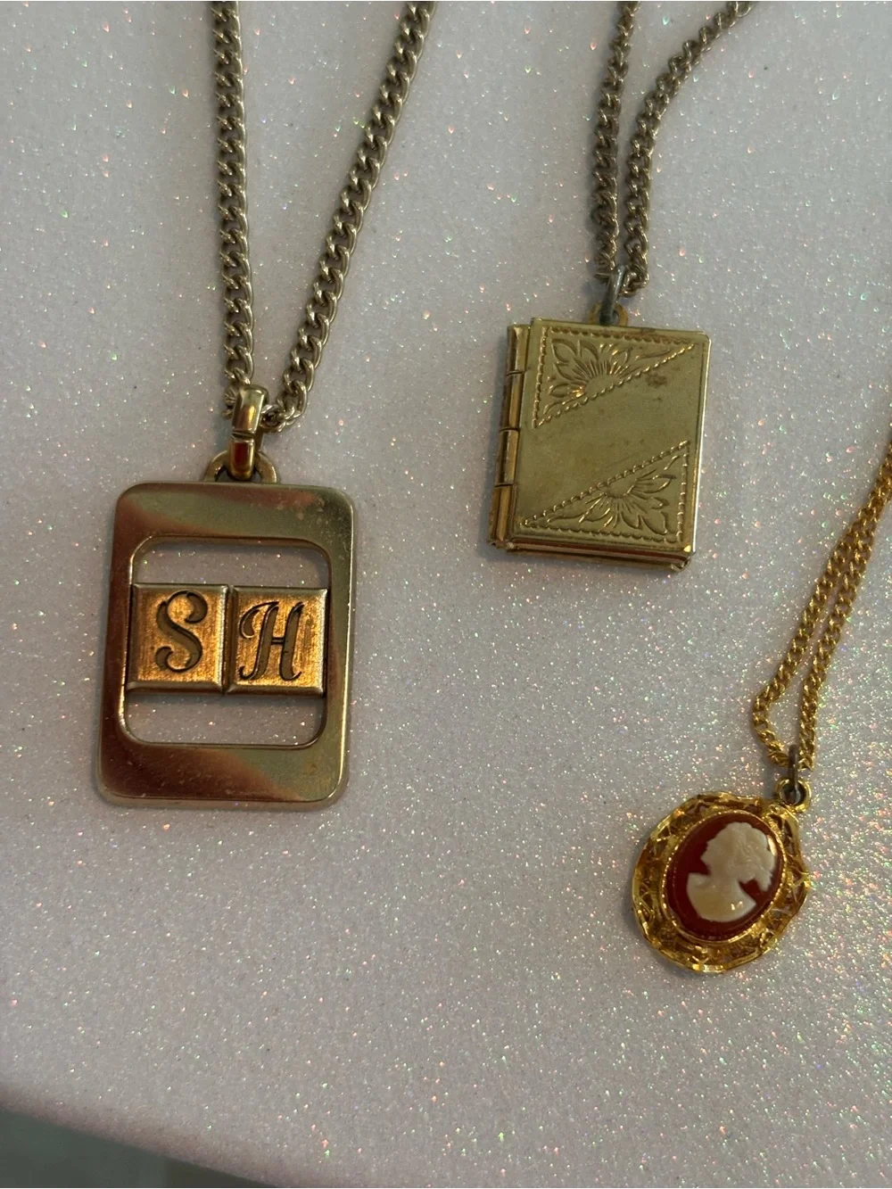 Lot of Vintage Necklaces